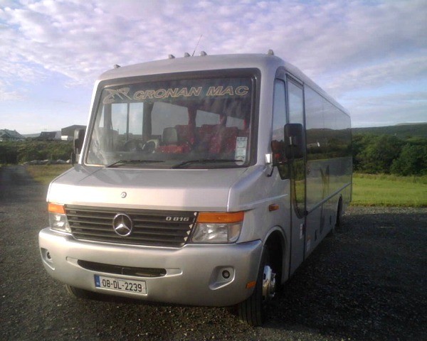 Mercedes Minicoach /  Mercedes bus beag - Crónán Mac Coach Hire, County Donegal, Ireland